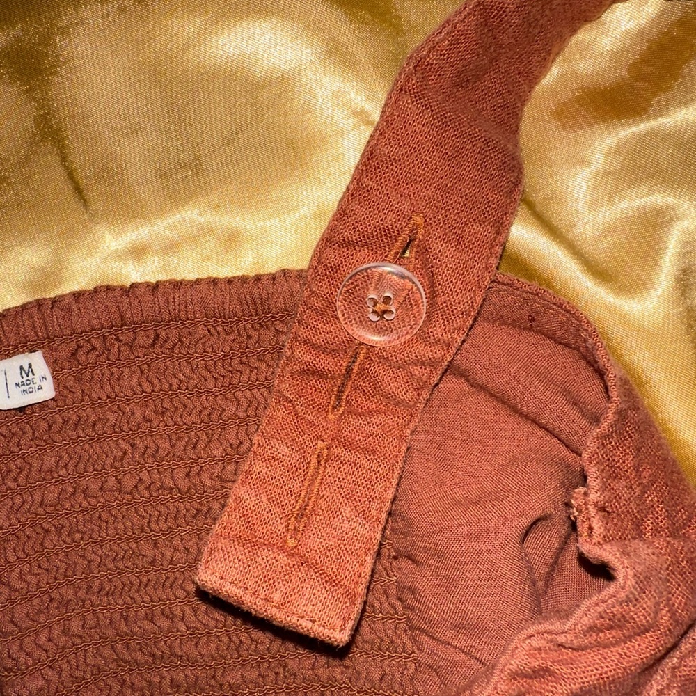 Elegant Brown Crop Top - Picture 3 of 4